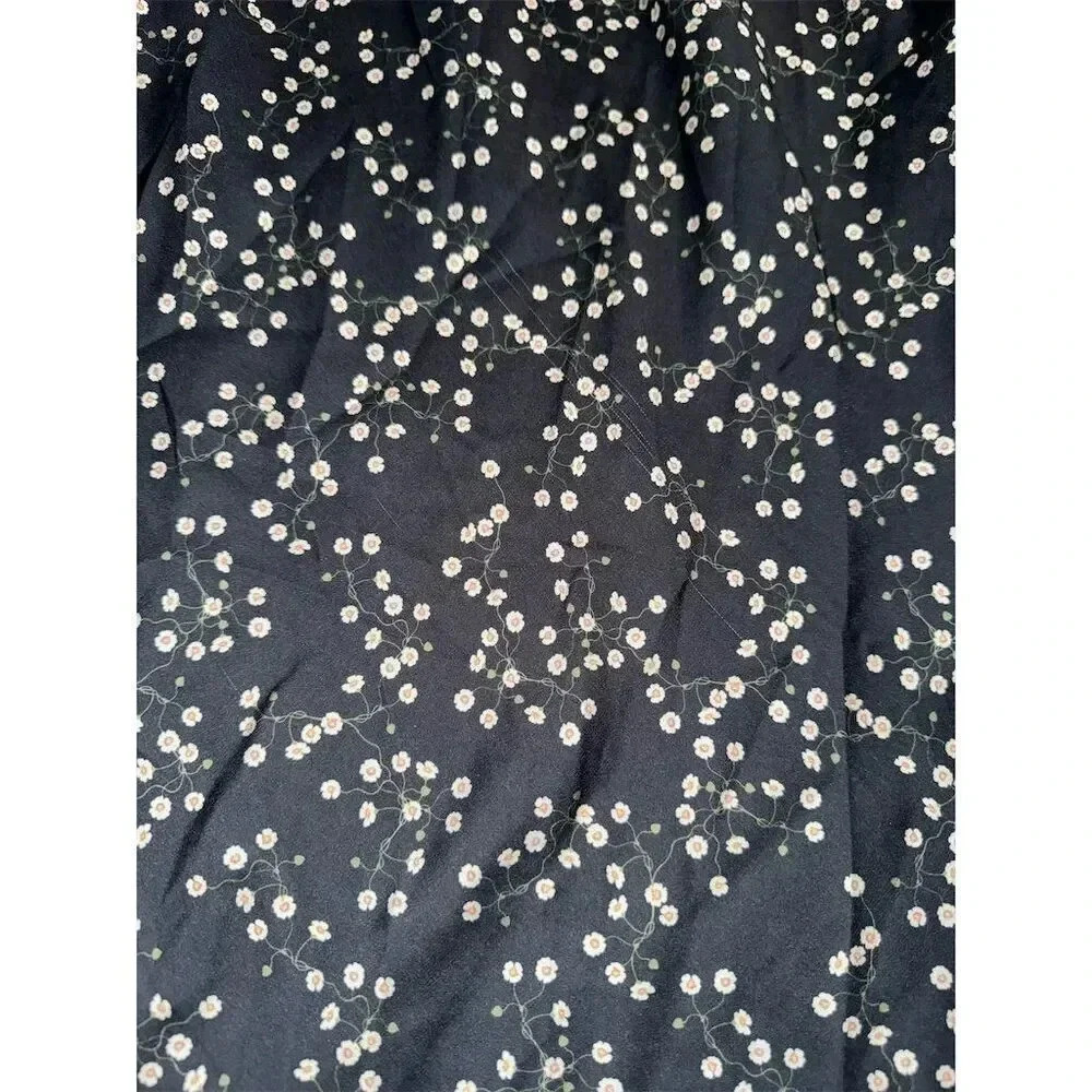 - Urban Outfitters Women's Floral Midi Skirt Black White Flowers Size S/P - Picture 4 of 9